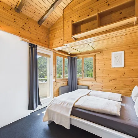 Family & Friends In Saas Fee